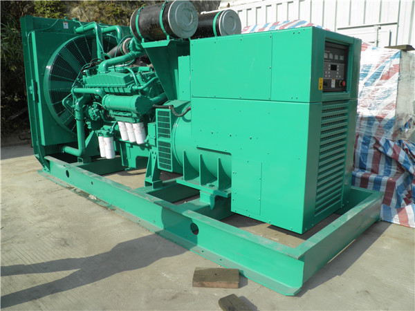 普安发电车出租-柴油发电机组在使用的过程中应该做好哪些防护工作