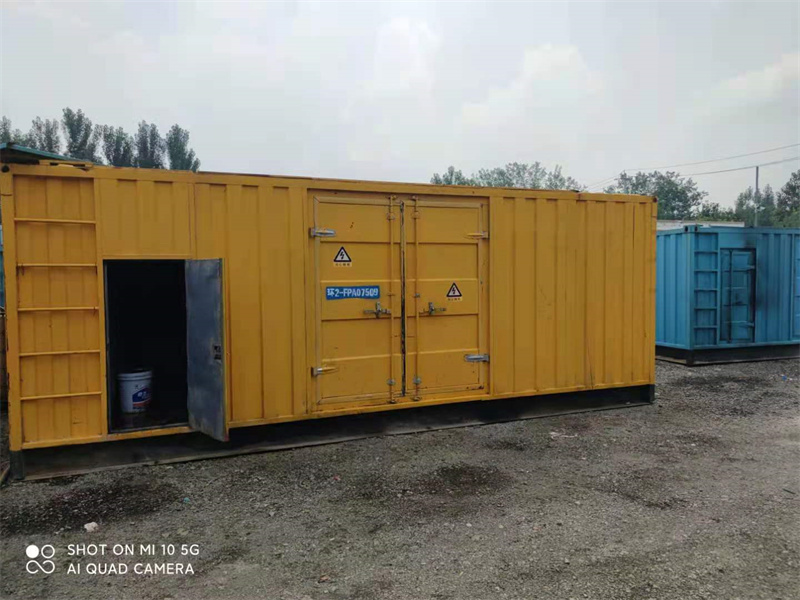 普安200KW柴油发电机组需要配备什么型号的电缆线？