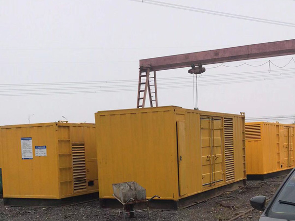 普安100kw柴油发电机组每小时油耗？