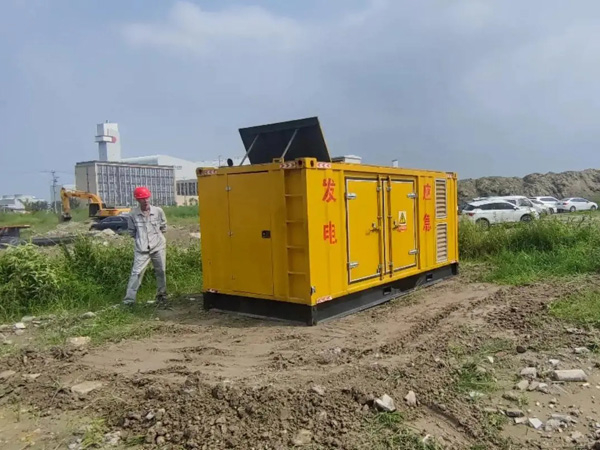 普安200KW柴油发电机机组每小时的油耗量受哪些因素影响？